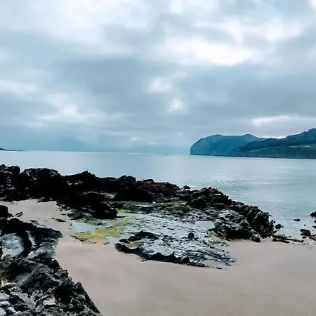 Piso Turistico Con Opcion A Garaje * مونداكا