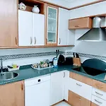 Piso Turistico Con Opcion A Garaje Apartment *